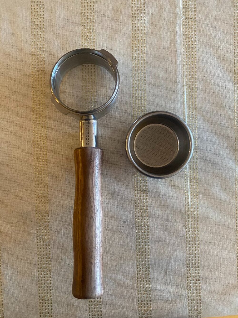 Normcore 58mm bottomless portafilter holder with walnut handle